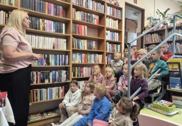 Odwiedziny w Gminnej Bibliotece Publicznej w Ochotnicy Dolnej